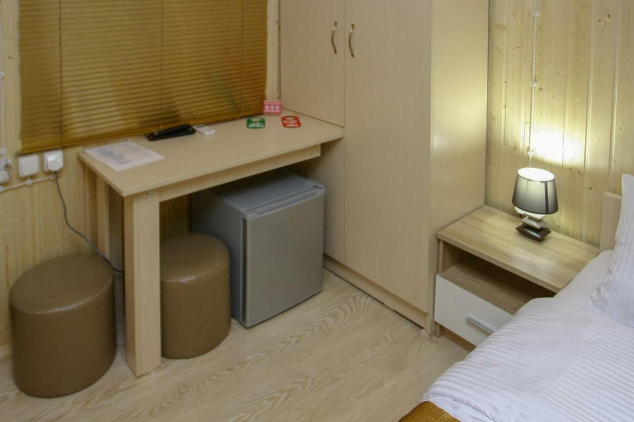 Park Hotel Kutaisi Ngoại thất bức ảnh